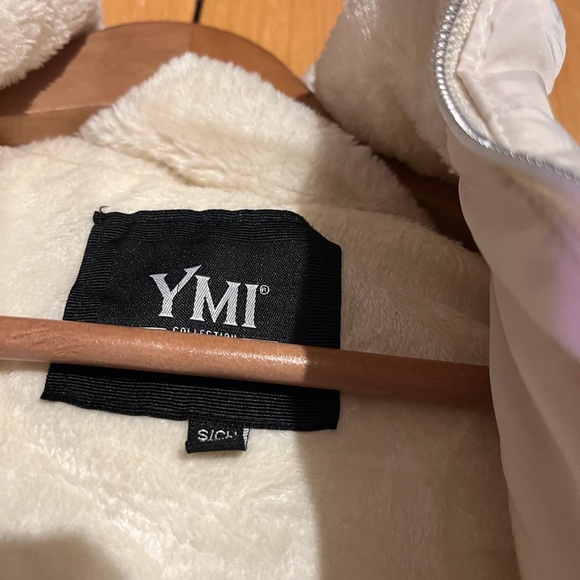 Cream fitted puff coat/ very slim fit / size small/ worn once/ true to size - Picture 2 of 5